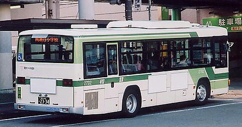 2702